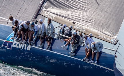 azzurra inizia con una doppietta atto finale della 52 super series