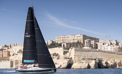 mascalzone latino di vincenzo onorato il vincitore della 37ma rolex middle sea race 2016