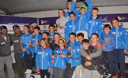 la fraglia vela riva si aggiudica halloween cup di torbole