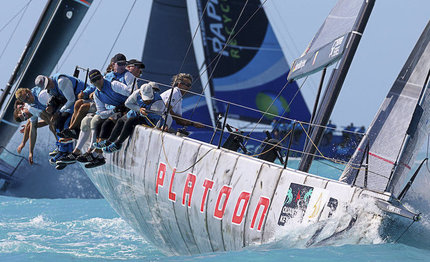 52 super series platoon subito in testa