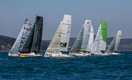 mini 50 all arcipelago 650 si cerca il vento