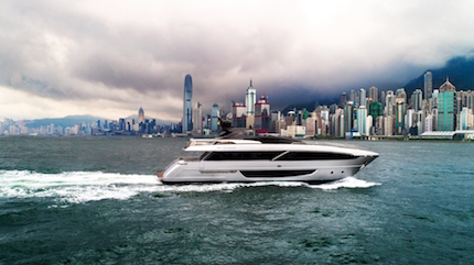 riva 100 corsaro hong kong per la premiere mondiale