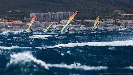 la prima giornata dei campionati europei 470 rs finn