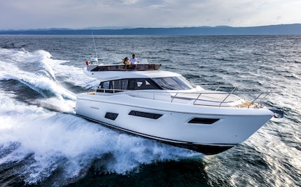 bis di premi per ferretti yachts 450 fra cina slovenia