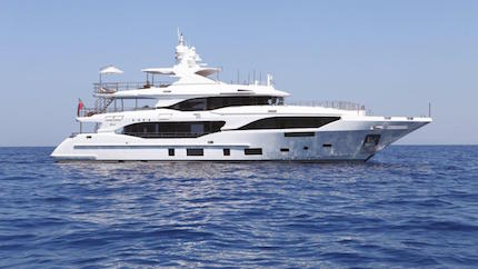 benetti presenta il nuovo mediterraneo 116 oli