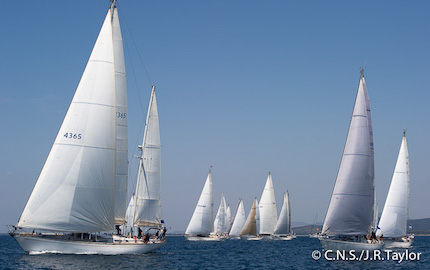 cala il sipario alla marina di scarlino sul raduno degli swan classici