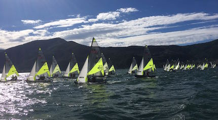 cestari carbonelli vincono la regata nazionale rs feva sul lago iseo