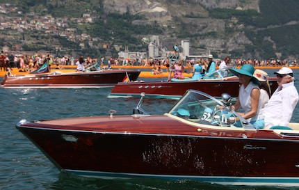 il 10 11 luglio motoscafi riva fanno tappa marina cala de medici