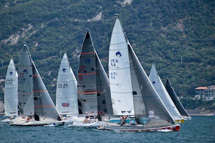 un luglio di grande vela per la canottieri garda salo