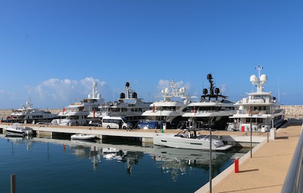 marina arechi diventa il crocevia per la flotta mediterranea dei maxi yacht