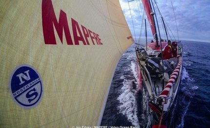 volvo ocean race verso lisbona con mapfre al comando