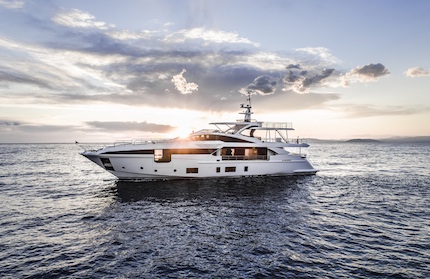 azimut yachts porta cannes la sua 8220 dolce vita 8221