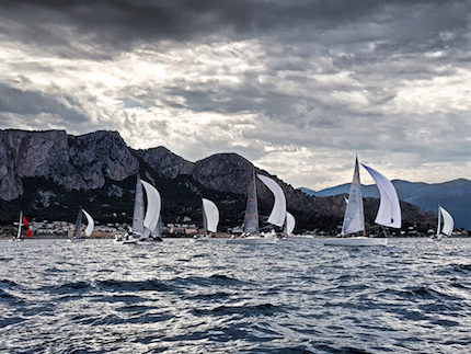 platu25 mondello euz ii villa schinosa vince la prima regata del mondiale