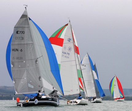 regata in solitario sul balaton ispirata alla vendee globe