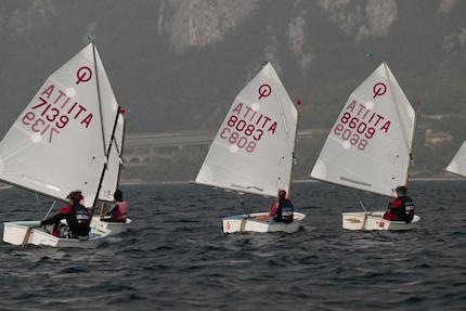 ha preso il via nel golfo di lecco interlaghina optimist