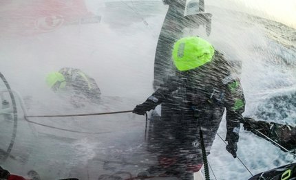 volvo ocean race battaglia di strambate