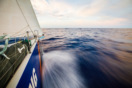 vor vestas 11th hour racing guida la carica verso equatore