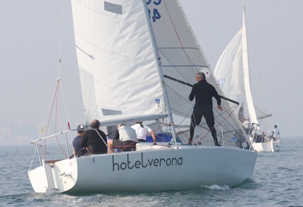 pietro diamanti vince il trofeo j24 come miglior timoniere armatore