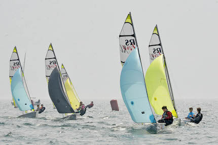 33 regate per circolo vela gargnano univela