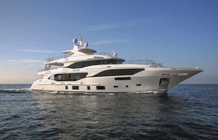 benetti mr loui in anteprima mondiale al miami yacht show
