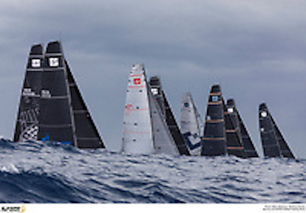 tp 52 sled va in acqua per primo