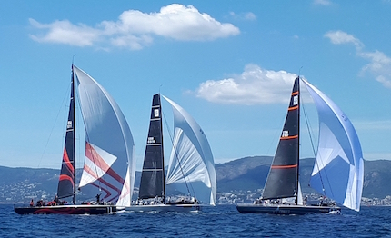 azzurra tp52 subito al comando della palmavela