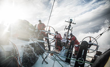 volvo ocean race attacco al leader