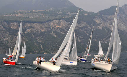 pier omboni di risposta karmat guida il campionato italiano dolphin