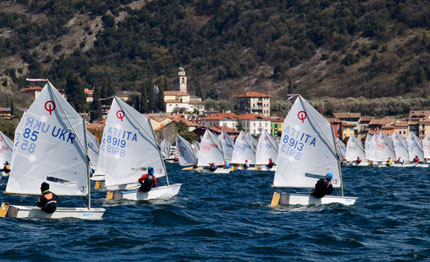torbole la tappa del trofeo optimist italia kinder sport si tinge argento
