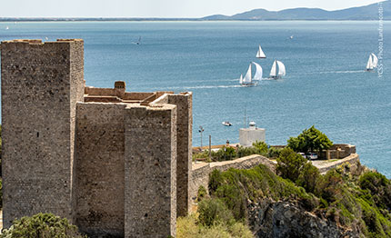 vento sole spettacolo per la seconda giornata dell argentario sailing week porto santo stefano
