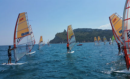 windsurf cagliari riccardo onali alessandro melis lucia napoli protagonisti delle regate slalom