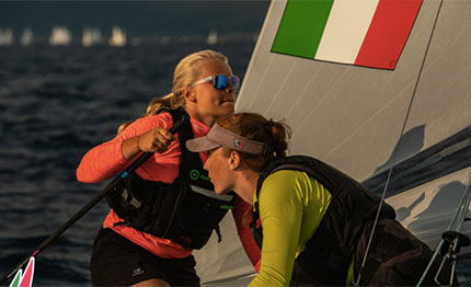 bracciano bene le azzurrine al mondiale giovanile 470