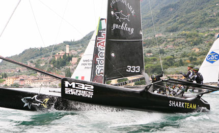 sul garda gli m32 danno spettacolo