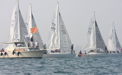 j24 la classe endemica regata dappertutto