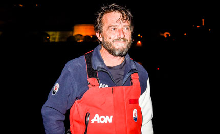 middle sea race soldini basta un timone solo