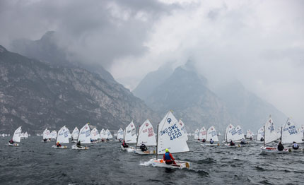 torbole optimist partita halloween cup