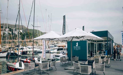 per beneteau una base permanente barcellona