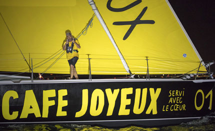 sidney gavignet lascia la vela con un primo posto nella route du rhum