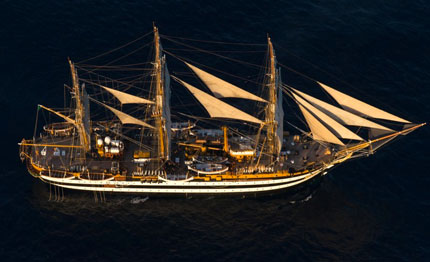 la baleniera il piroscafo gli scafi in legno nave vespucci al via il convegno sulle barche epoca