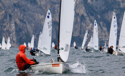 regata internazionale classe europa torbole tripletta del norvegese lars johan