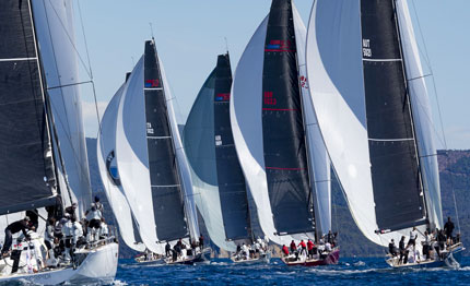 scarlino in acqua la potenza di 24 swan one design