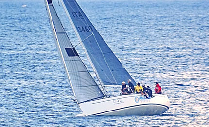 32 176 regata magna grecia vince 2alfa2 arbace lavori