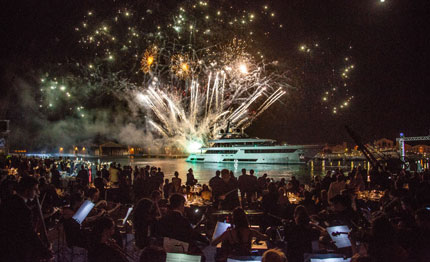 riva 50 metri si presenta al mondo