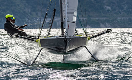 gargnano il 17 18 agosto il 69f day la festa della barca volante