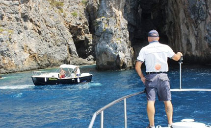 guardia costiera controlli capri nell ambito di mare sicuro