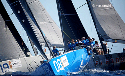 52 super series sled leader poi azzurra quantum racing