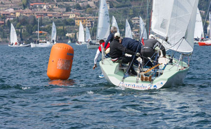 il cimento dei dolphin del lago di garda