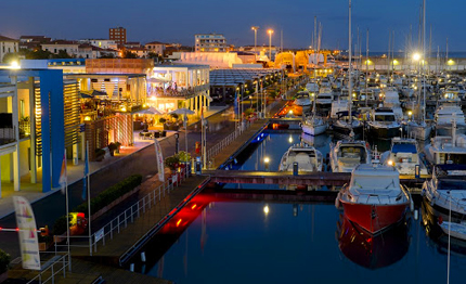 cala de medici ripartire con il turismo nautico