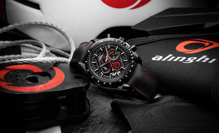 omega alinghi celebrano la loro partnership con un nuovo speedmaster