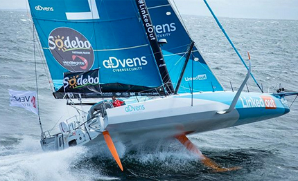 vendee globe thomas ruyant al posto davanti jean le cam
